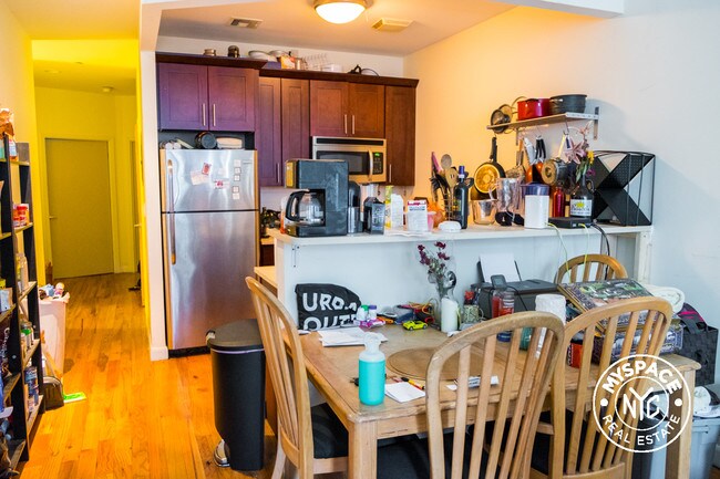 Foto del edificio - 731 Prospect Pl