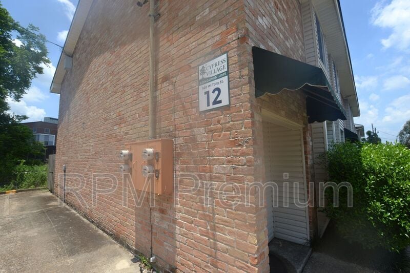 920 W Tony St Unit 12A, Gonzales, LA 70737 Condo for Rent in