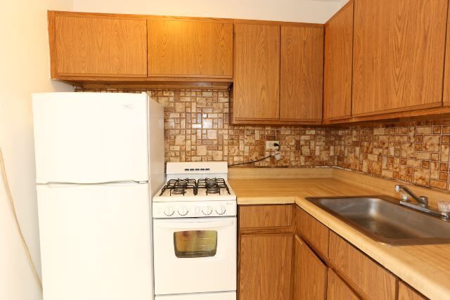 Foto del edificio - 744 W Belmont Ave