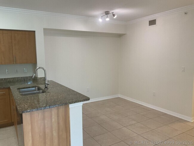 Building Photo - 6505 Emerald Dunes Dr