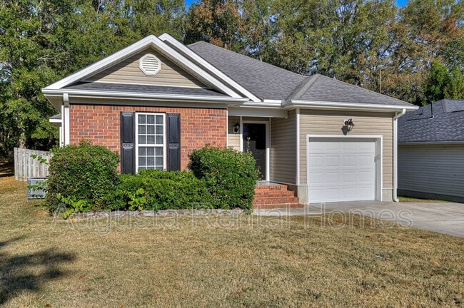 Building Photo - 2051 Sylvan Lake Dr