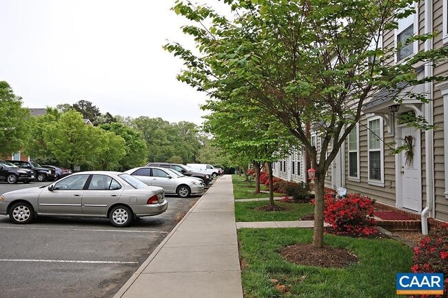 Foto del edificio - 1039 Carrington Pl