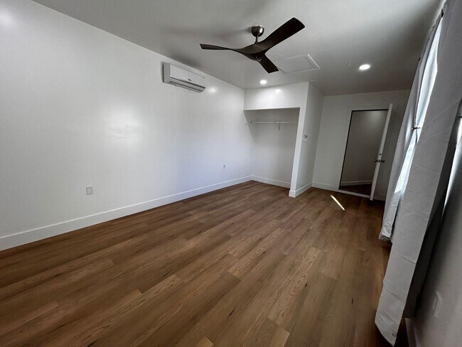 Foto del edificio - 521 E Barrett St