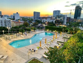 Building Photo - 501 NE 31st St