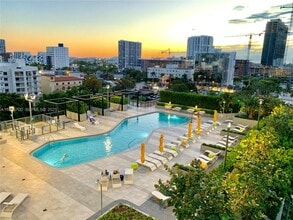 Building Photo - 501 NE 31st St