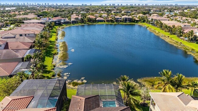 Foto del edificio - 13905 Luna Dr