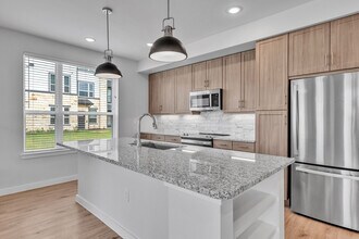Interior Photo - Caliza Ridge