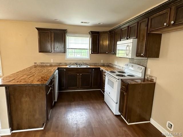 Foto del edificio - 1632 Pine Lake Dr