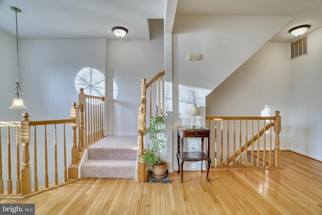 Foto del edificio - 3563 Sherbrooke Cir