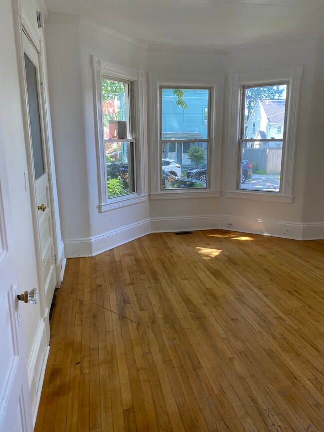 56 King St Unit 56 King 1st Floor, Burlington, VT 05401 Apartments in