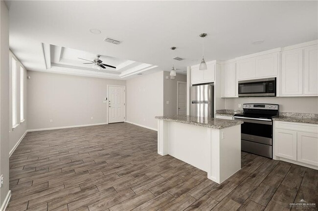 Building Photo - 12 Alta Vista Dr