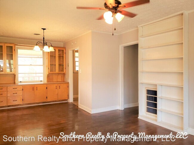 Foto del edificio - 3 br, 1 bath House - 262 Perry Hill Road