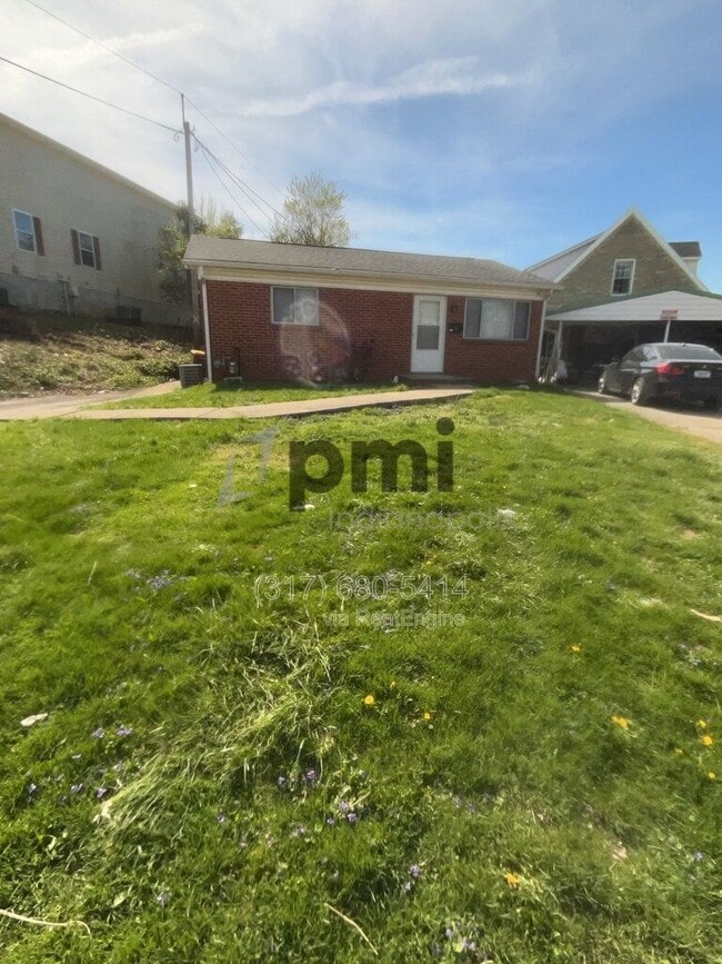 Building Photo - 116 E 19th St