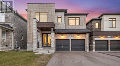 Building Photo - 2215 Beckman Cres