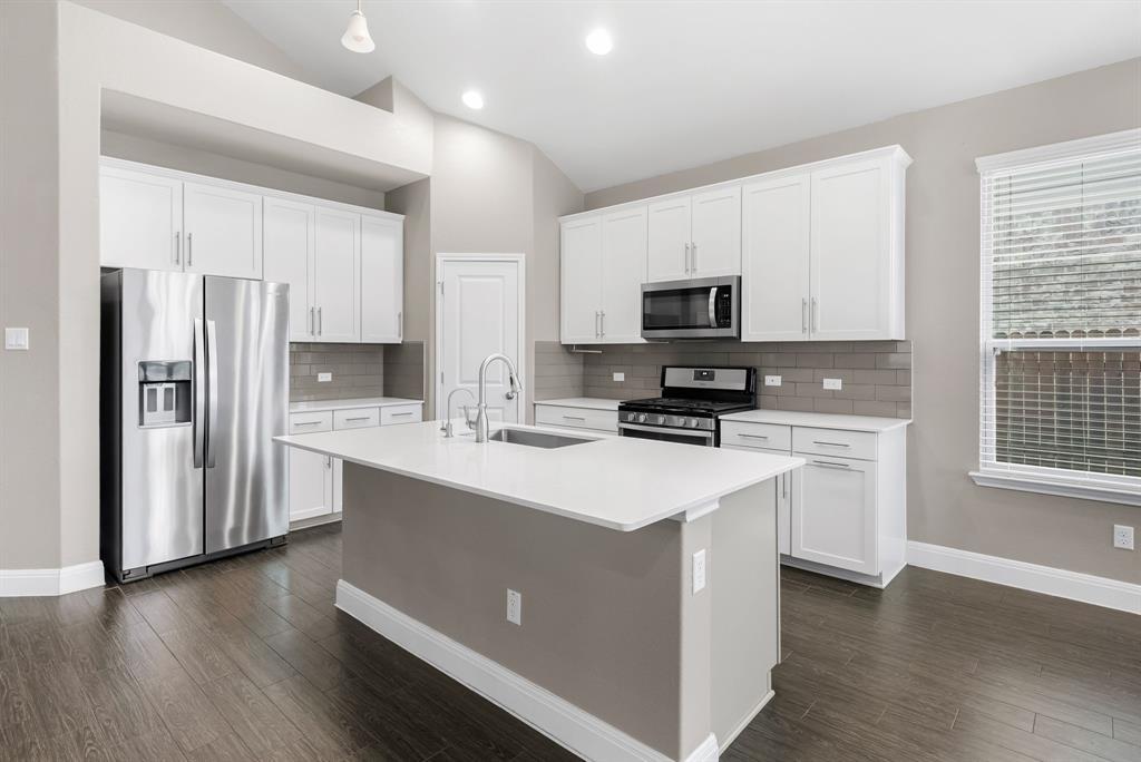 Primary Photo - 408 Andele Way