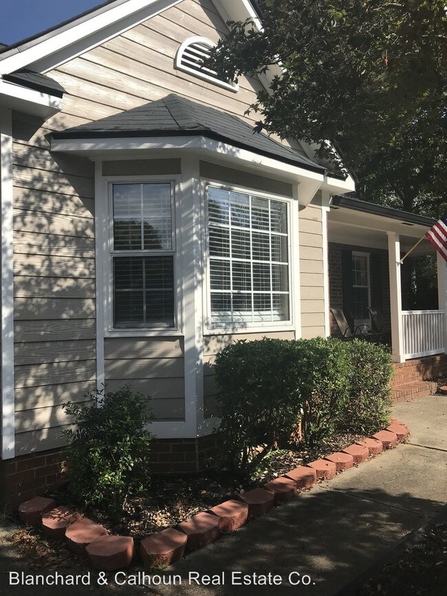 Building Photo - 254 Silver Maple Rd