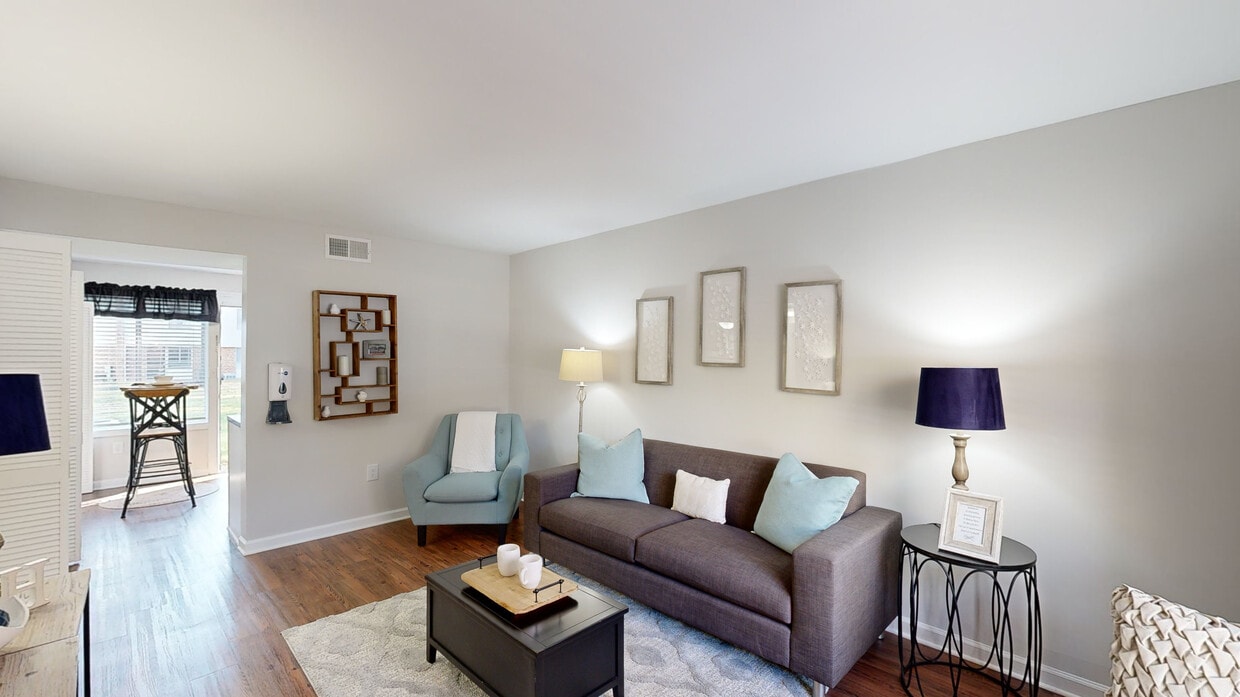 Photo - Brook Hill Townhouse - Students Save Up to...