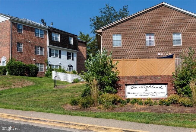 Building Photo - 9860 Hagel Cir