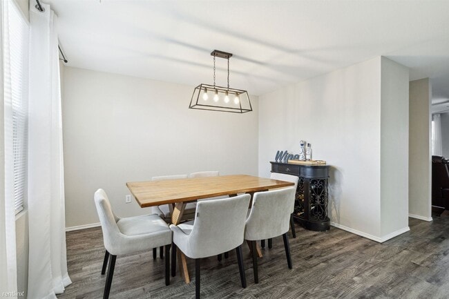 Building Photo - 4 br, 2.5 bath House - 2620 Misty Harbor D...