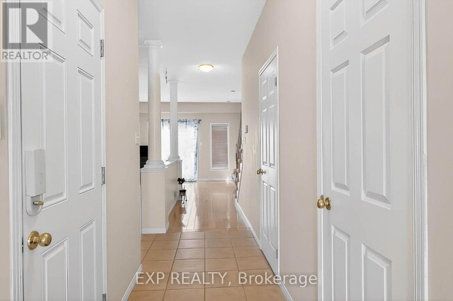 Building Photo - 600 Winterberry Ave