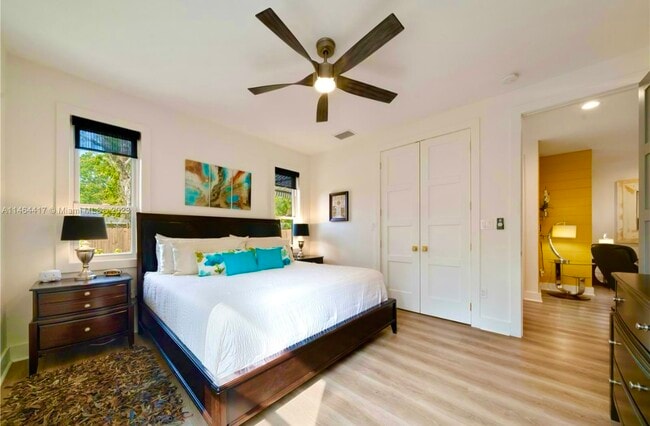 Primary Bedroom 9’4” ceilings & Modern Ceiling Fan - 2816 India Palm Dr