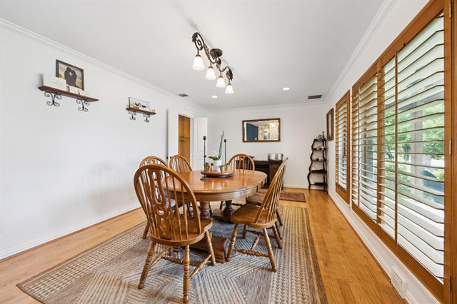 Foto del edificio - 9819 Edgecove Dr