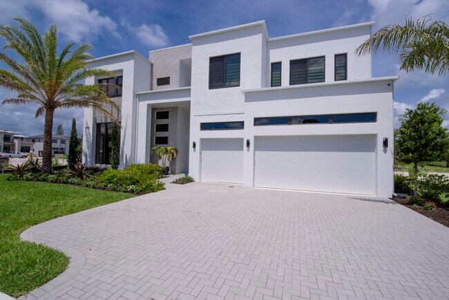 Building Photo - 18473 Symphony Ct