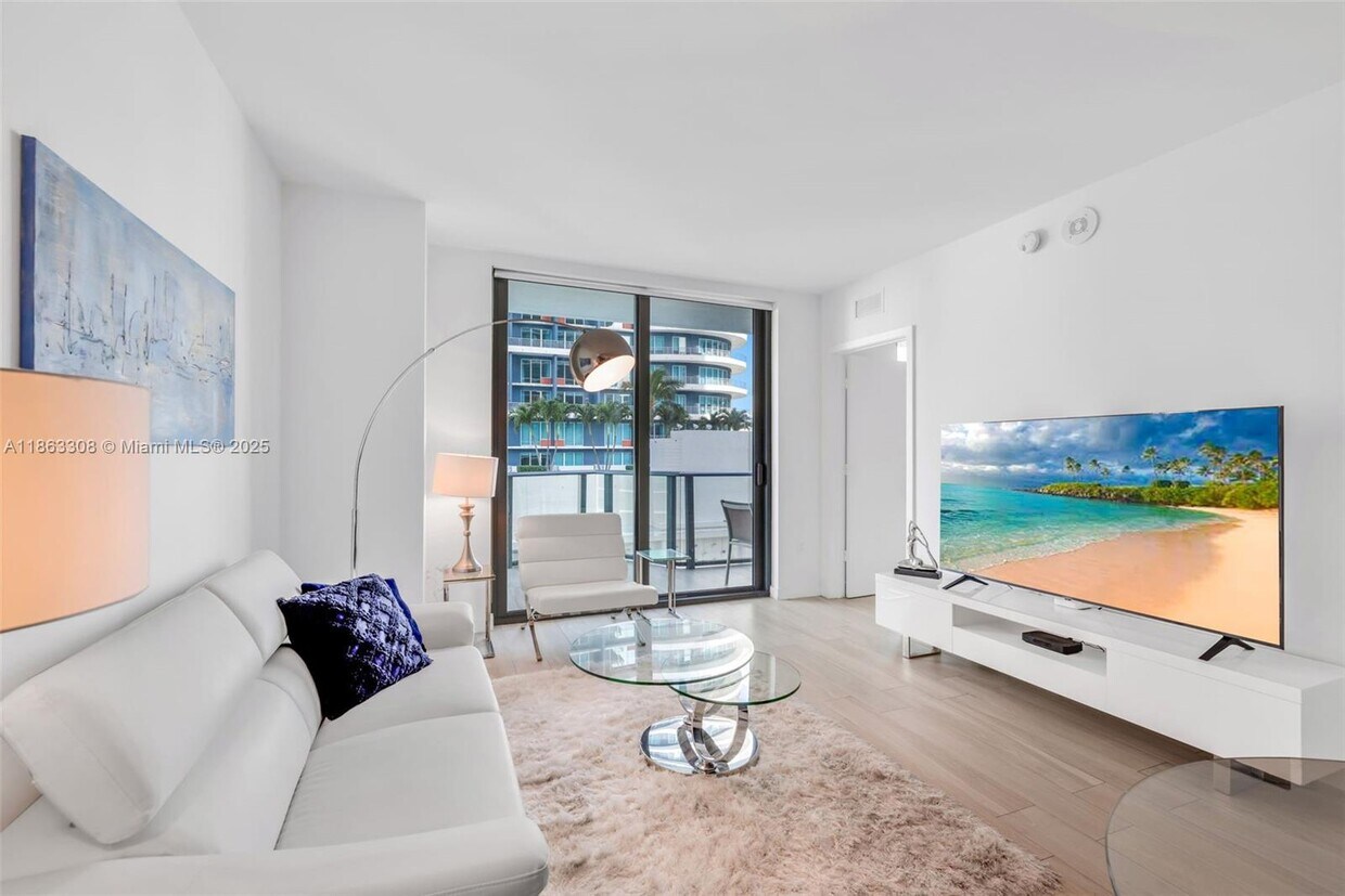 Foto principal - 1300 S Miami Ave