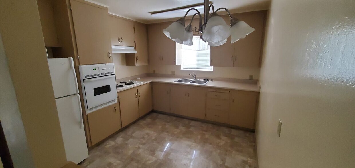 Primary Photo - 2214 Fairfield Street, Unit 2