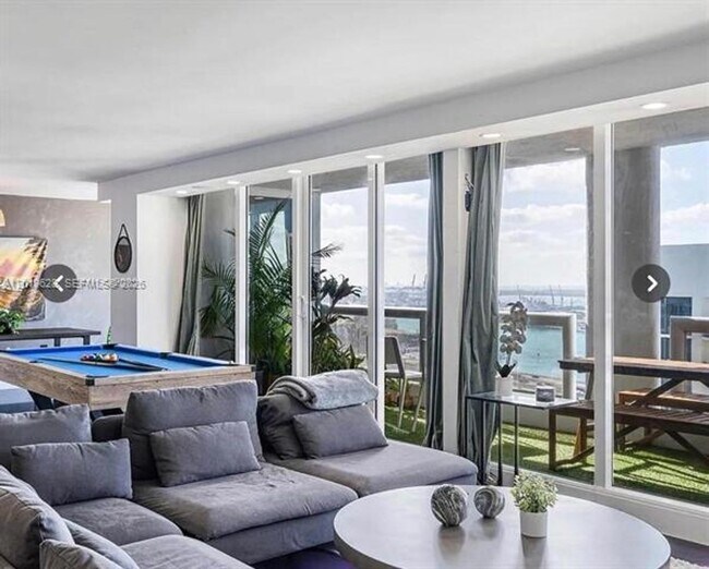 Foto del edificio - 1717 N Bayshore Dr