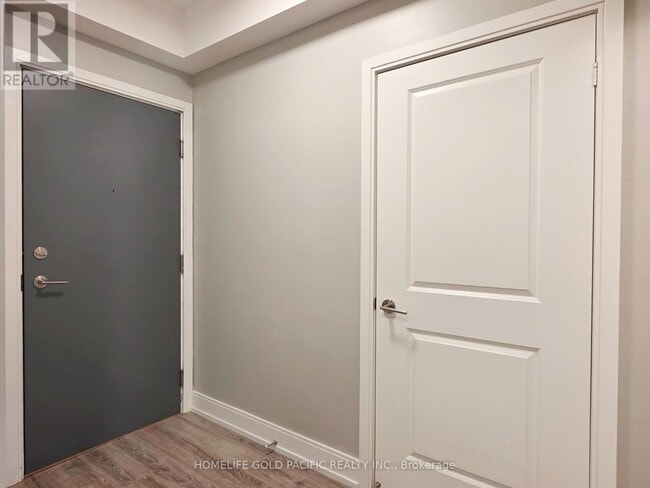 Photo du bâtiment - 9608 Yonge St