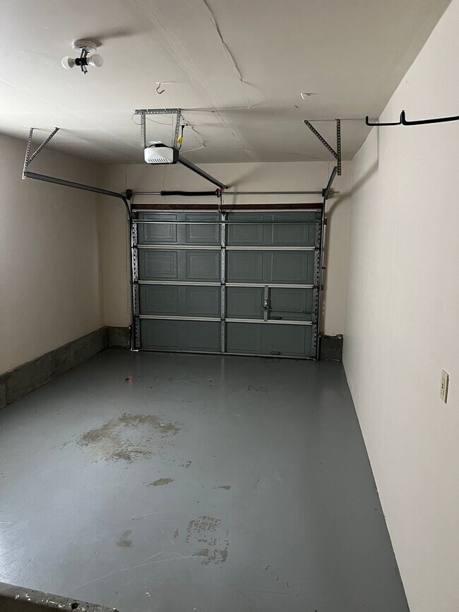 Foto del edificio - Mckinleyville 2 Bedroom Duplex