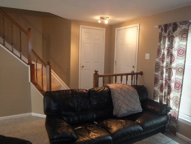 Building Photo - 15065 Maple Glen Ct
