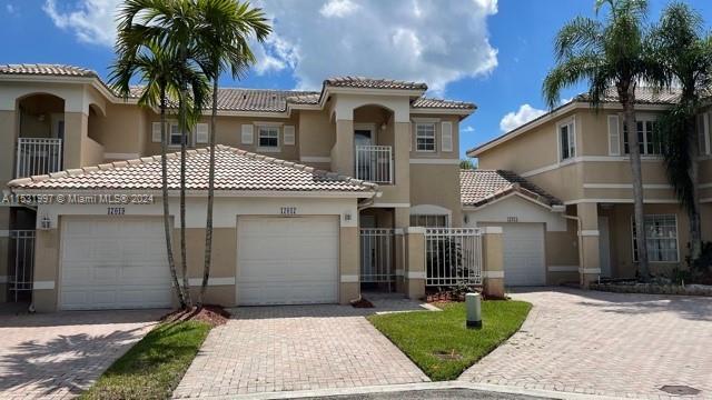 Foto principal - 17017 NW 23rd St