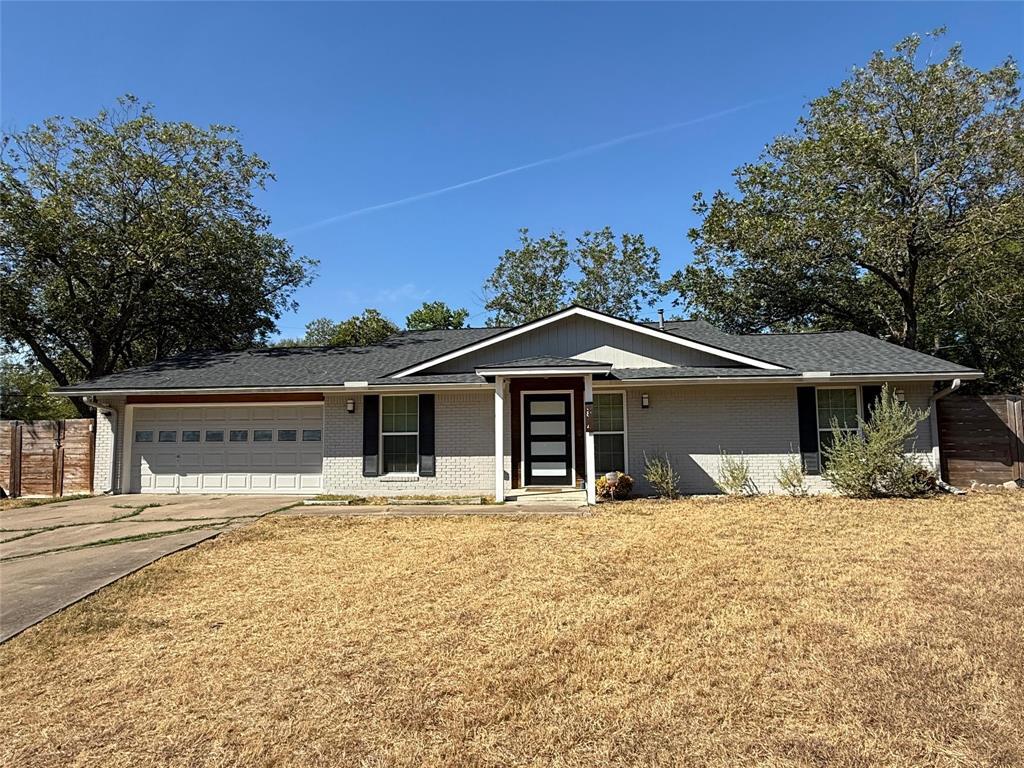 Foto principal - 5814 Gloucester Ln
