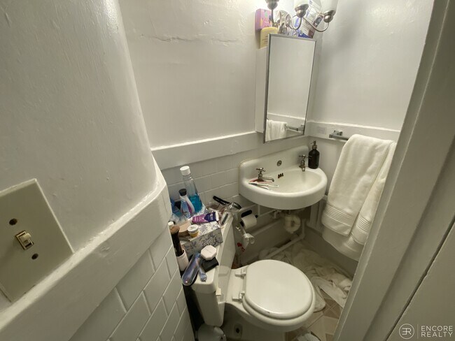 Foto del edificio - 58 Anderson St