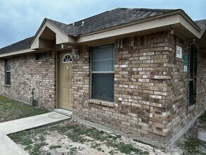 Building Photo - 2321 Moonlight Ln