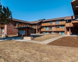 Building Photo - 4917 Thunderbird Dr