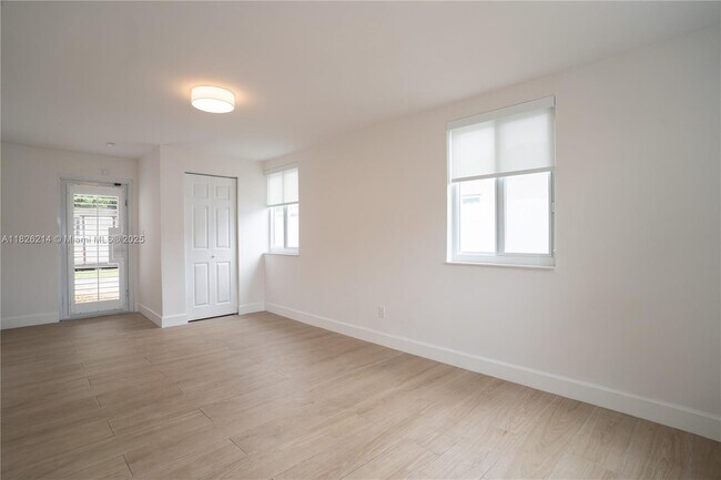 Foto del edificio - 2320 SW 89th Ct