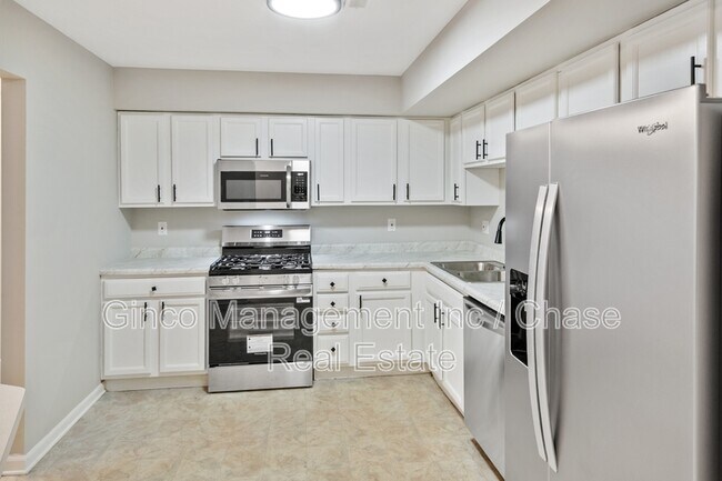 Foto del edificio - 1320 E Arnold St