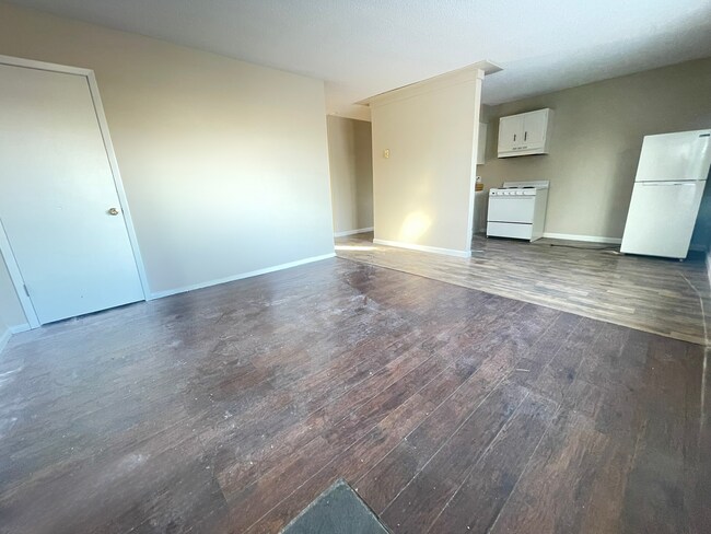 Foto del edificio - 1 Bed 1 Bath Apartment For Rent in TROY, MO