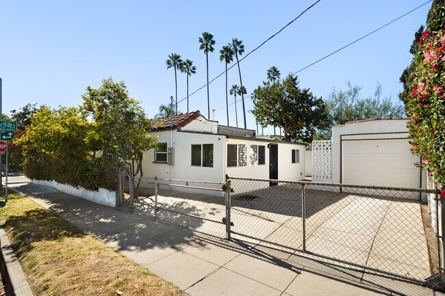 Building Photo - 4959 Meridian St