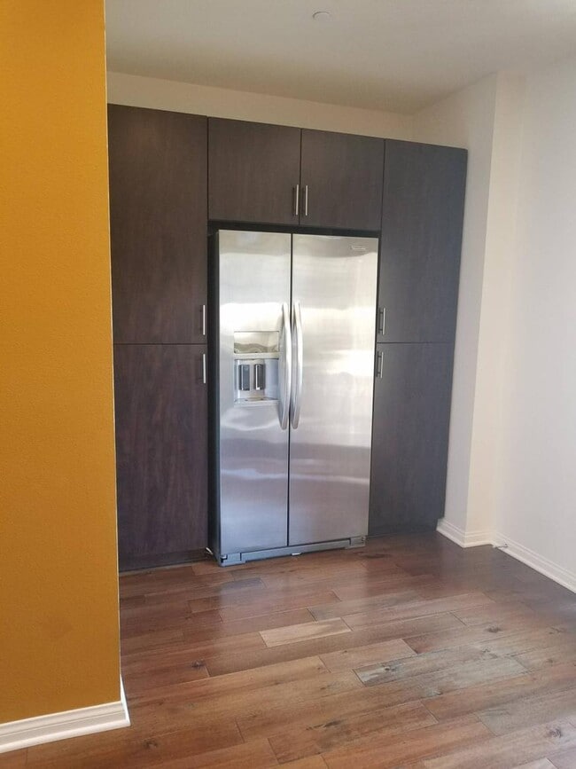 Building Photo - 2.0 bedroom in Azusa California 91702