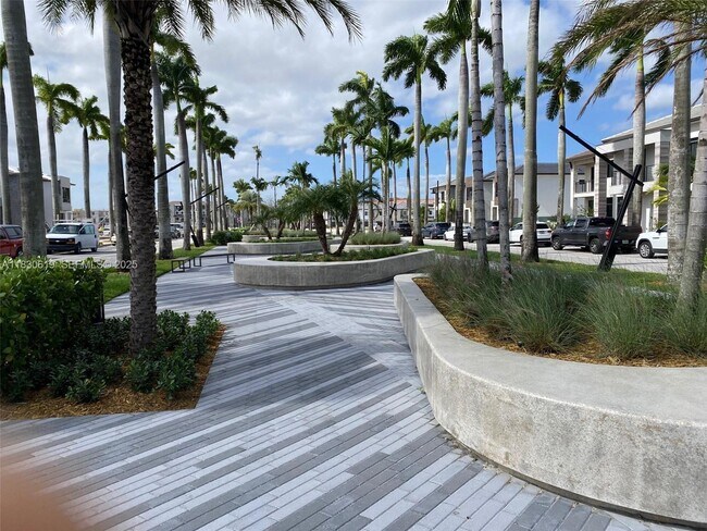 Foto del edificio - 4636 NW 84th Ave