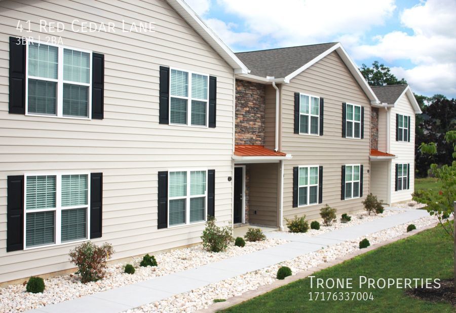 Foto principal - Whitehall Village