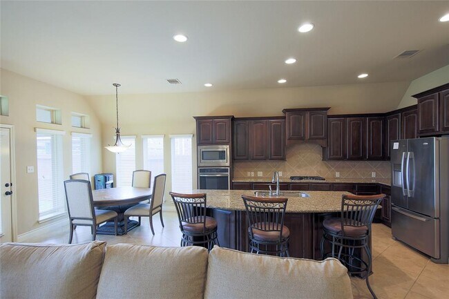 Foto del edificio - 27126 Ashley Hills Ct