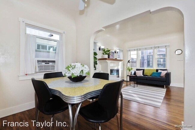 Foto del edificio - 2 br, 1 bath House - 4722 Oregon Street