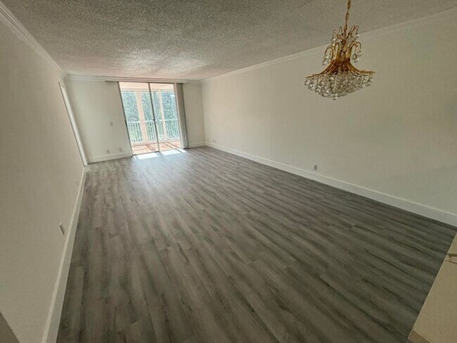 Foto del edificio - 5961 NW 2nd Ave