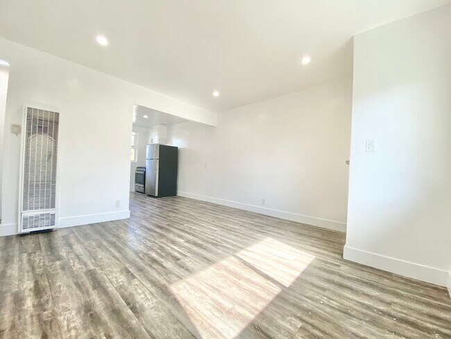 Foto del edificio - 4070 Venice Blvd.