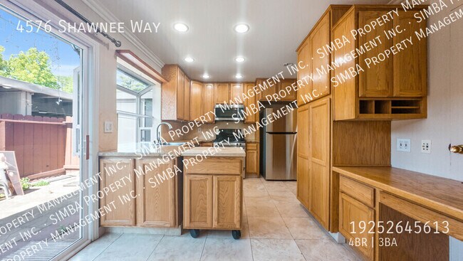 Foto del edificio - 4576 Shawnee Way